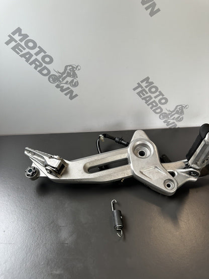 HONDA MSX125 GROM Front Right Footrest FRONT RIGHT HANGER YEAR 2023 Onwards OEM