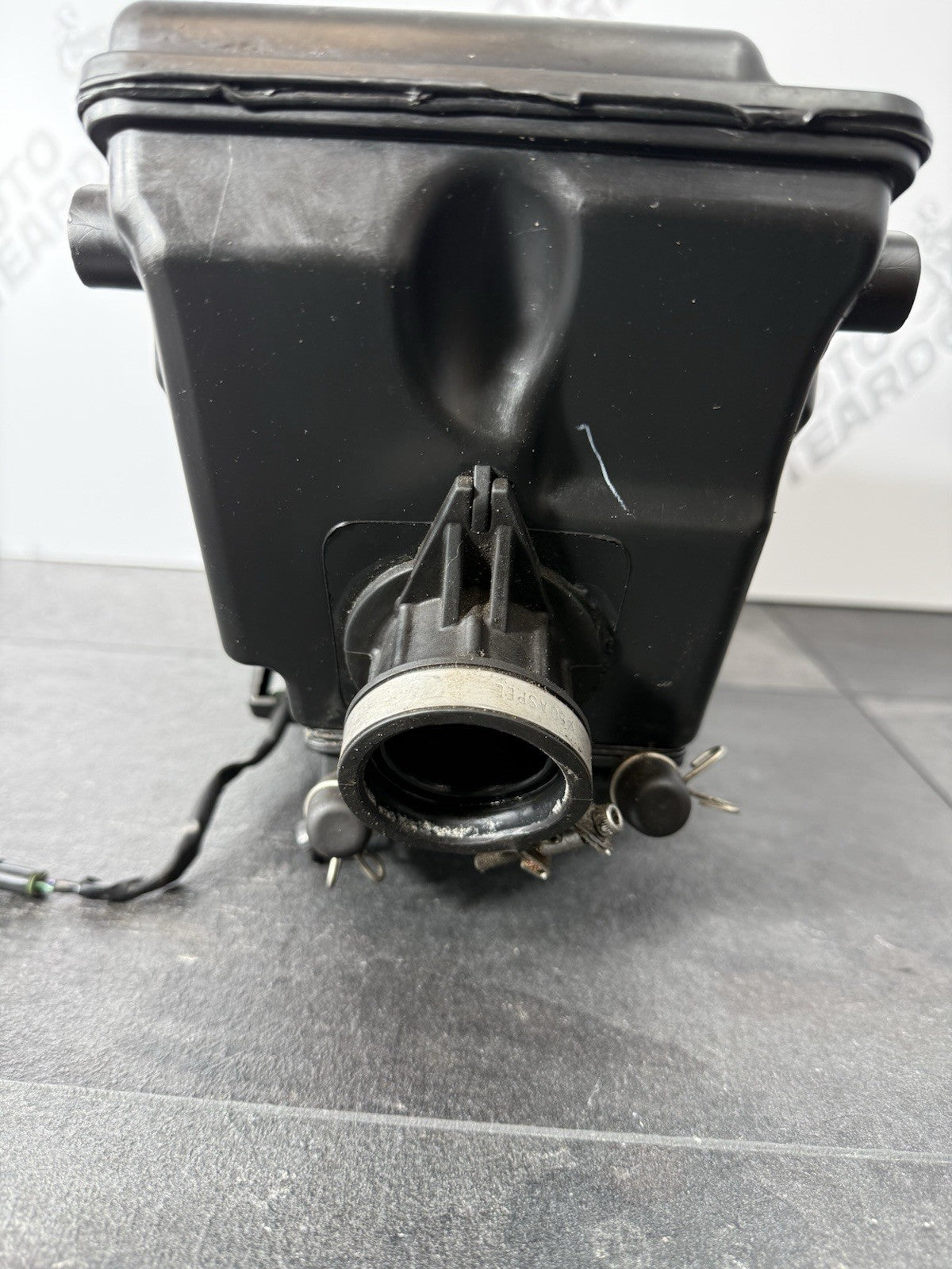 a04e10f4-effd-4c77-8b65-6e5fb2d0fce1