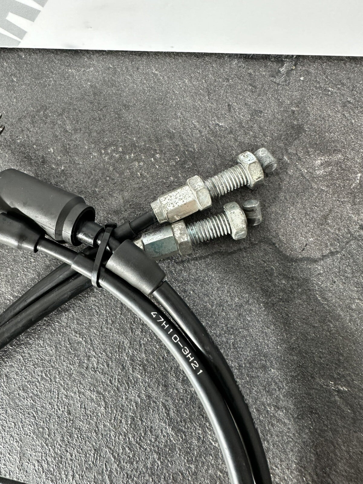 Suzuki GSXR 1000 2014 Throttle Cables Linkage Cable 22774 Miles 2009-2016 OEM