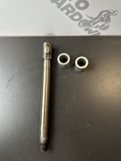 TRIUMPH STREET TRIPLE 765S 765RS 765 FRONT WHEEL SPINDLE FRONT AXLE 2017-2019