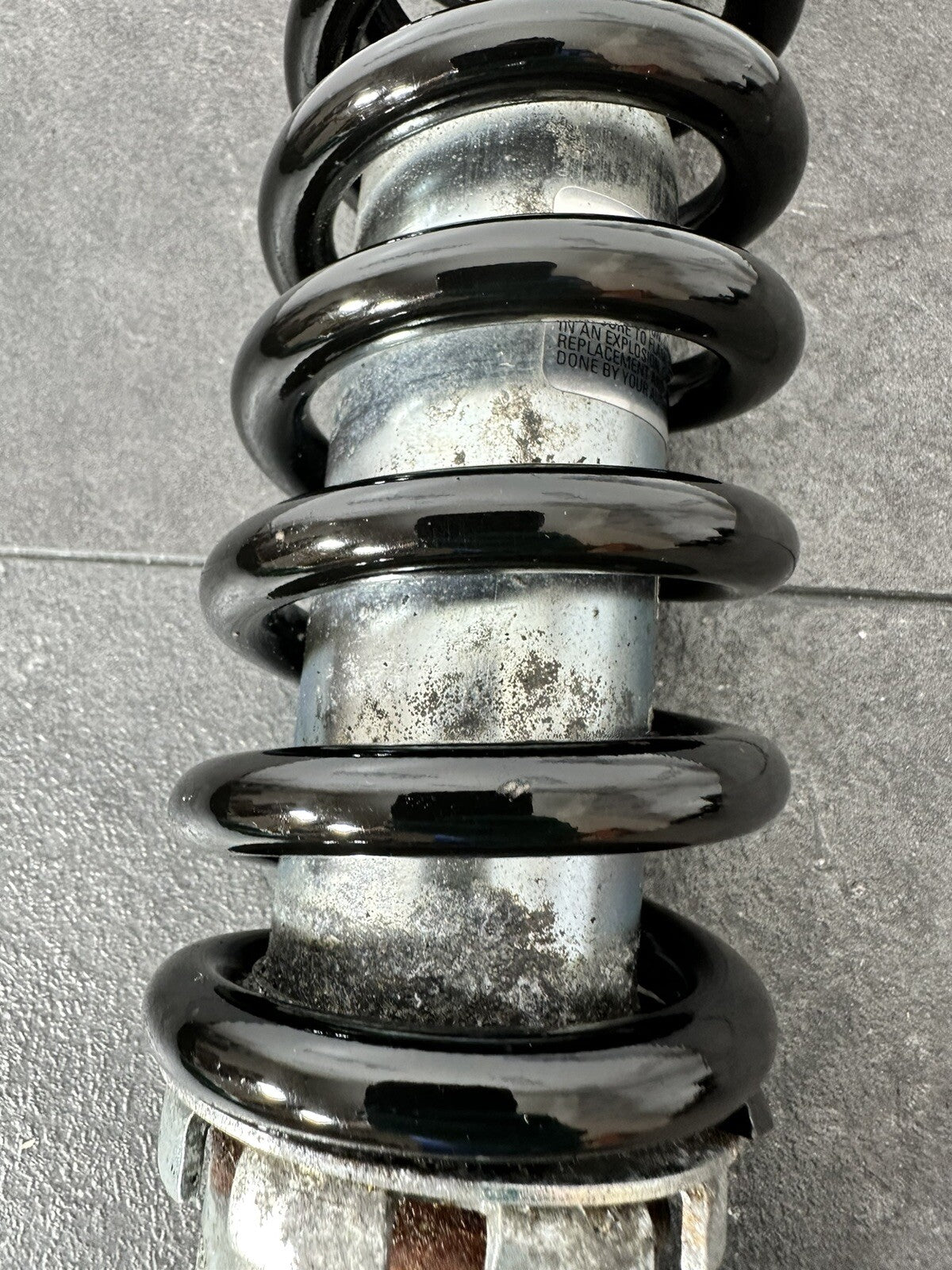Triumph Trident 660 2022 SHOWA Rear Shock Absorber 2962 Miles 2021-2024 OEM
