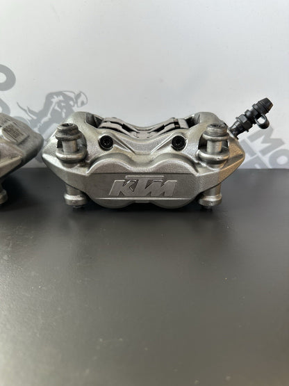 KTM 790 Duke ABS 2018 - 2021 Front Brake Callipers KTM Front Brake Calipers OEM