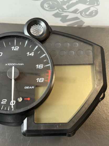 124797ae-589a-4c42-9f71-ea3349585ede