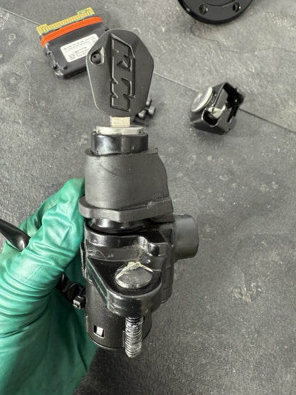 ad12c70b-75bc-481c-b28b-32eba597773c