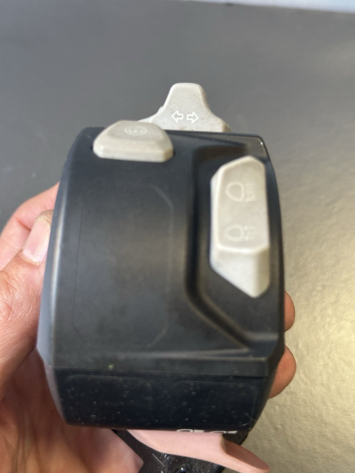 TRIUMPH STREET TRIPLE 765R LEFT HAND SWITCH CUBE  T2049728 Left Switch OEM 2017