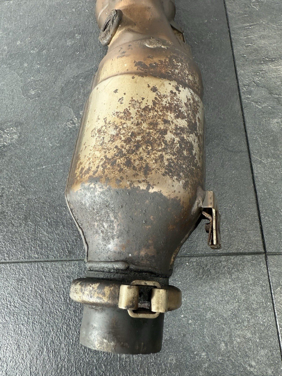 f7c0b6ce-c949-41ff-8416-7d4acf8a30c4