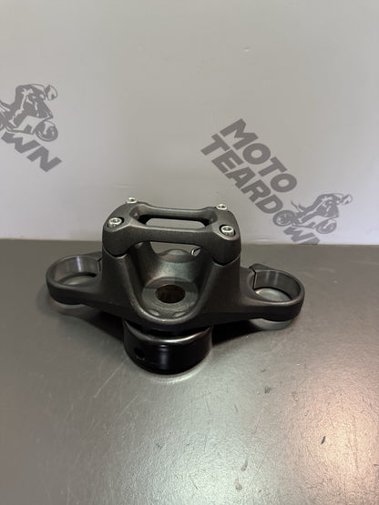 68909642-c22b-49ef-bb6b-d99a78d36e82