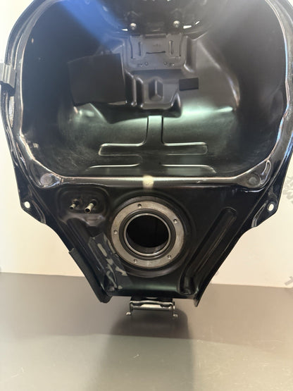 dfa890d7-25cf-41b8-9a7b-8940ed094bb4