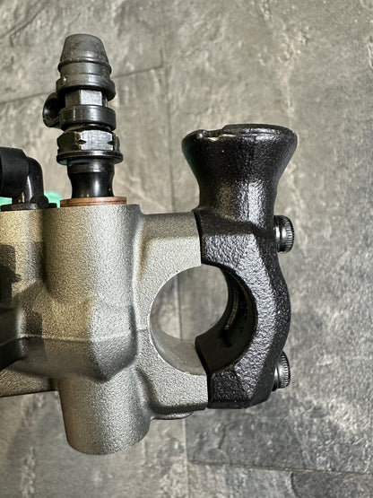Ducati Multistrada V4 Pikes Peak 2022 BREMBO Front Brake Mastercylinder 2023 OEM