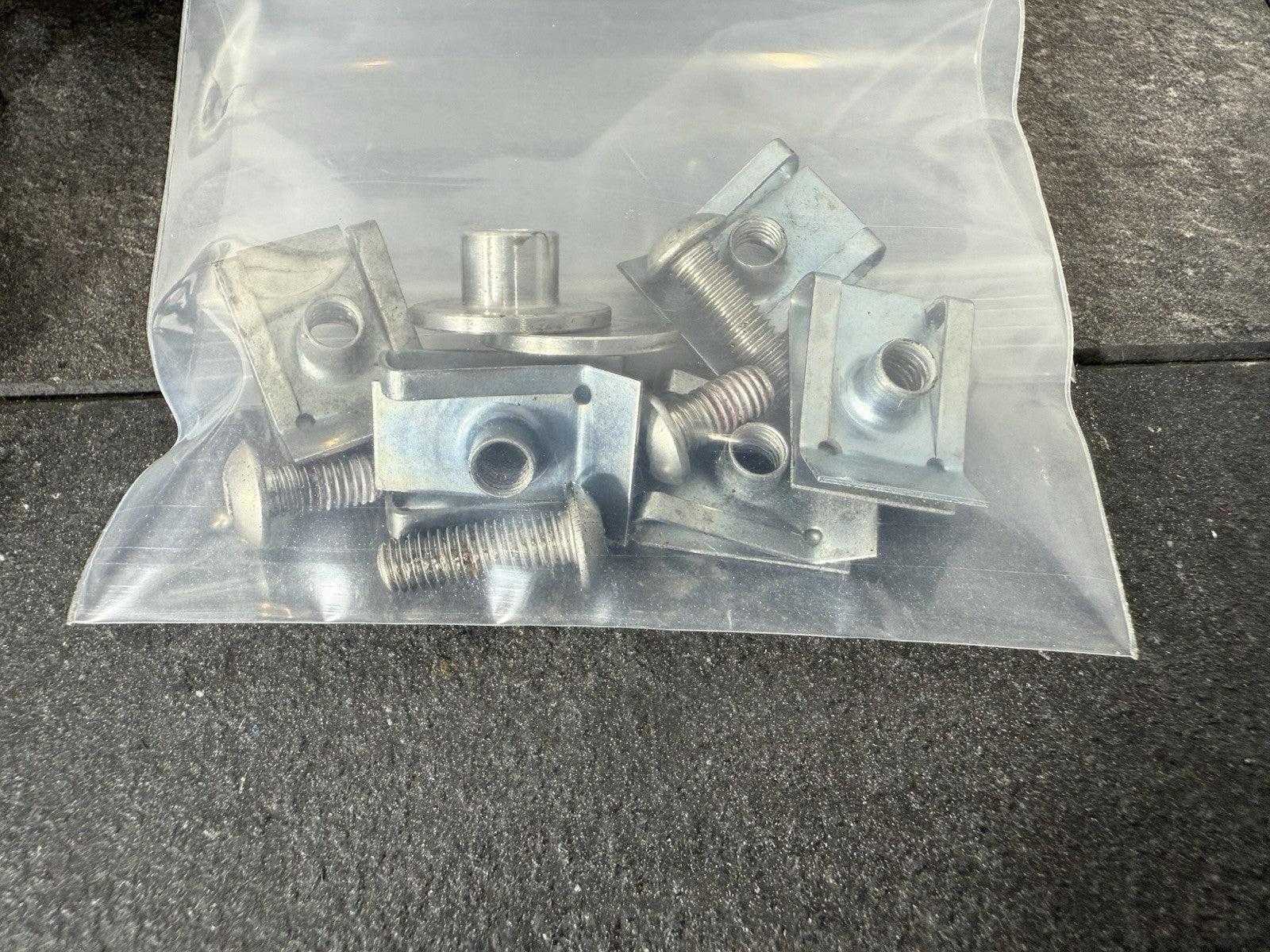 051d8e8e-a026-442c-bdd7-eec8e1fa9d97