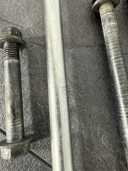 Yamaha YZF R125 R 125 2014 Frame Bolts Engine Bolts 26983 Miles 2008-2018 OEM