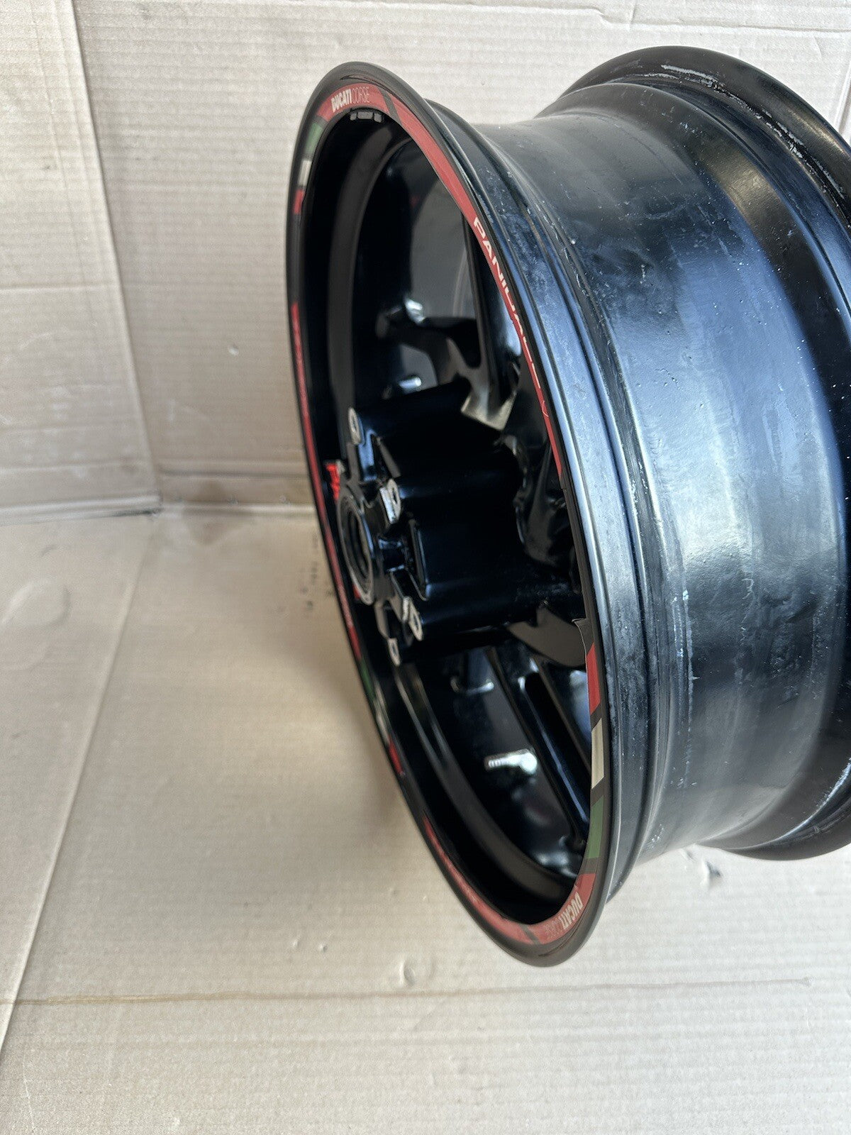 Ducati 959 Panigale rear wheel black Rear Wheel 959 Rear Wheel READ DESCRIPTION
