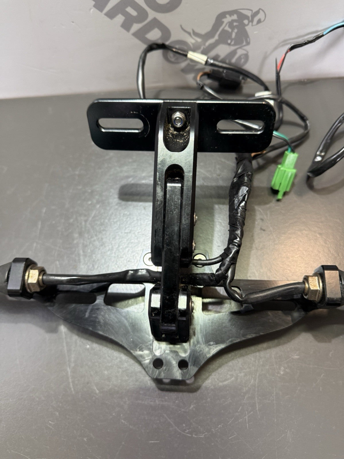 40afc327-a413-4137-bc1a-08b96986fa47