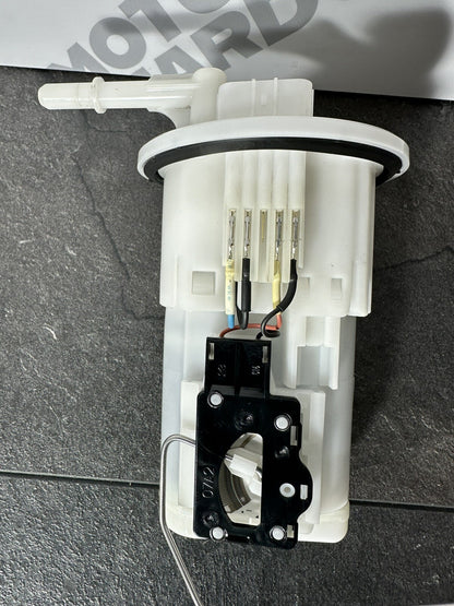 Yamaha R7 690 2024 Fuel Pump Petrol Pump Sender 1784 Miles 2022 2023 OEM UK ONLY