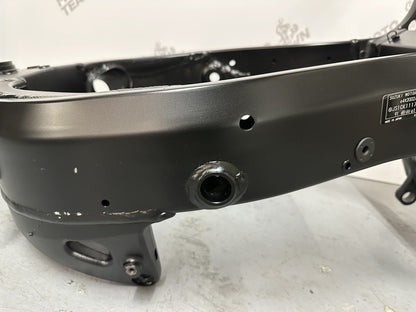 Suzuki GSXR 1300 2016 HAYABUSA Main Frame Chassis *CATEGORY N* 18408 Miles GEN 2