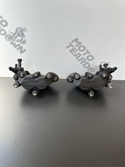 Kawasaki Z900 ZR900 2022 front brake calipers pair Kawasaki Z900 Front Calipers