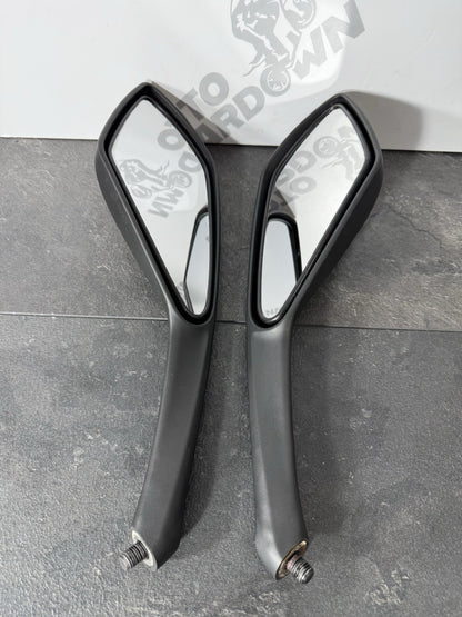 8e662917-42b7-439e-bdbc-d76b1e350f93