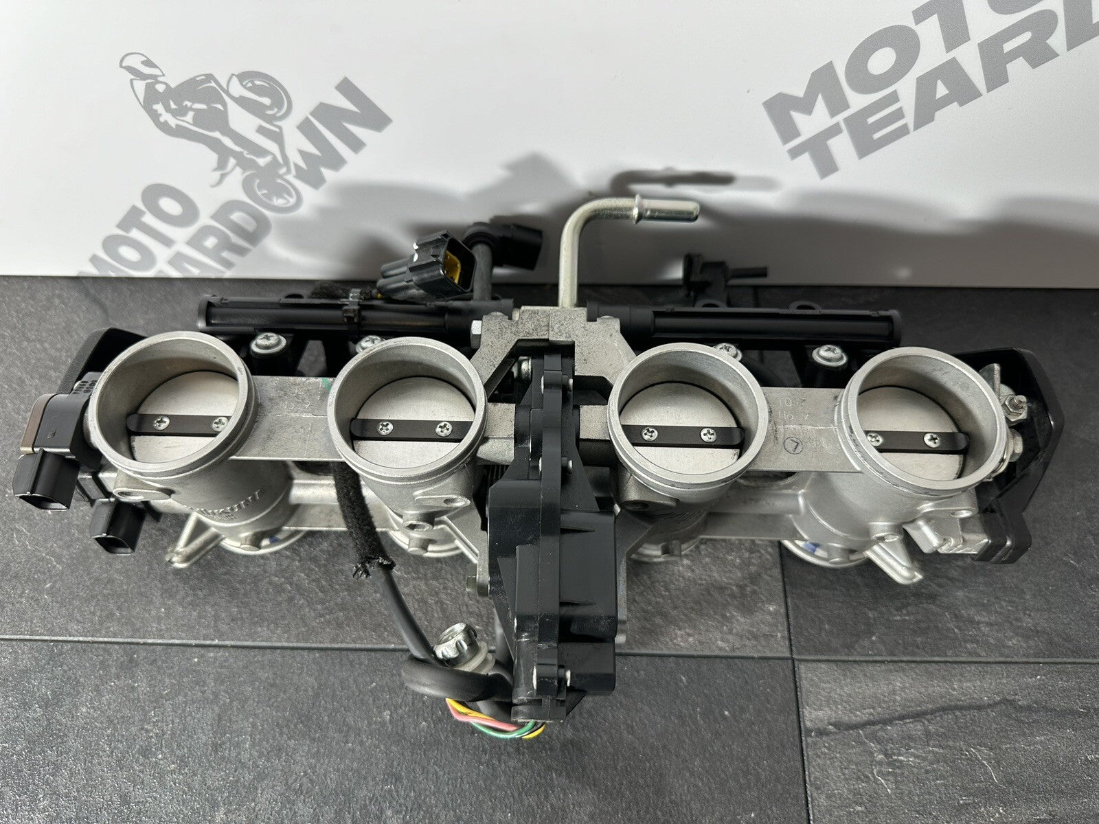 Kawasaki Z800 2016 Mikuni Throttle Bodies Injectors 12691 Miles 2013-2018 OEM