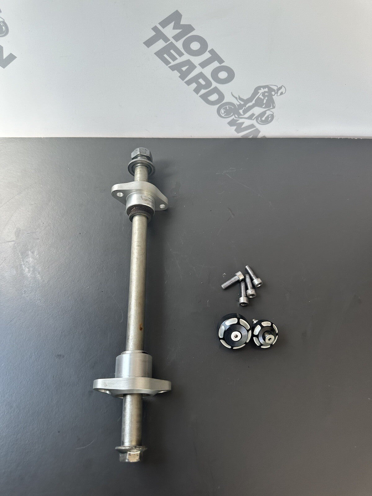 Triumph Street Triple 765 RS Swingarm Spindle Swing Arm Spindle 8126m 2017-2019