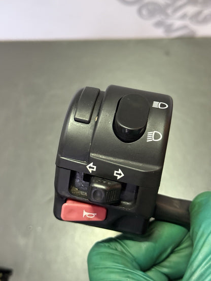 d09cccd9-e993-471d-b0e5-a71bf4871280