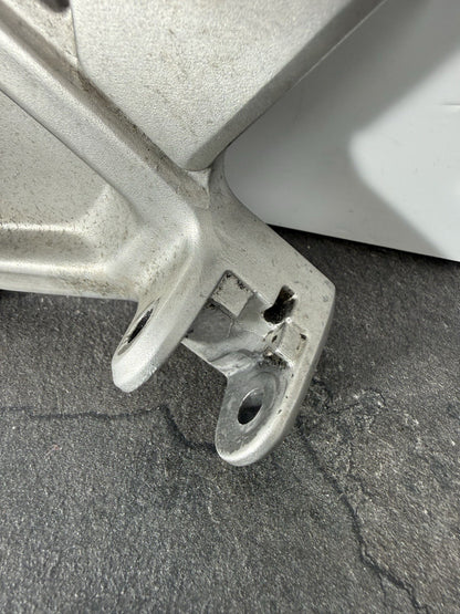 6bb5a33e-9c8a-4874-9a08-a02ef71eebfc