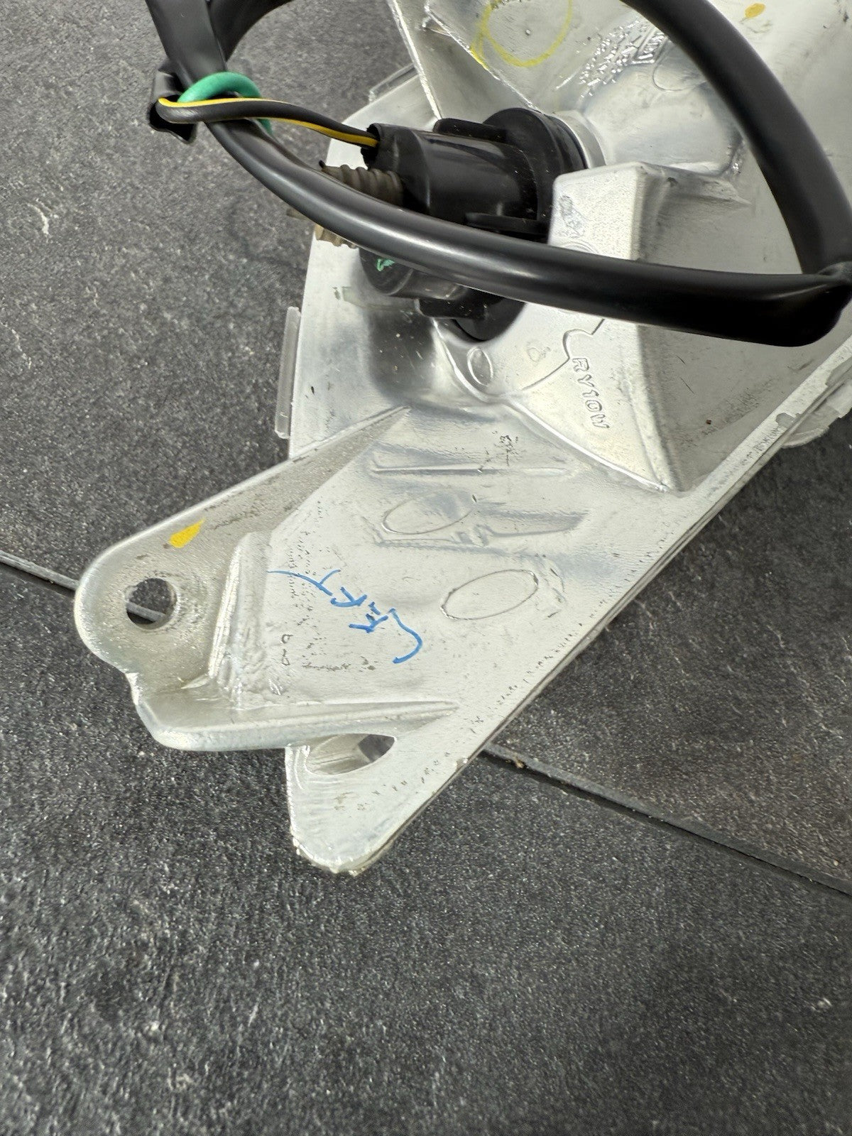 846b4401-feae-4724-a6a9-47a953f155f6