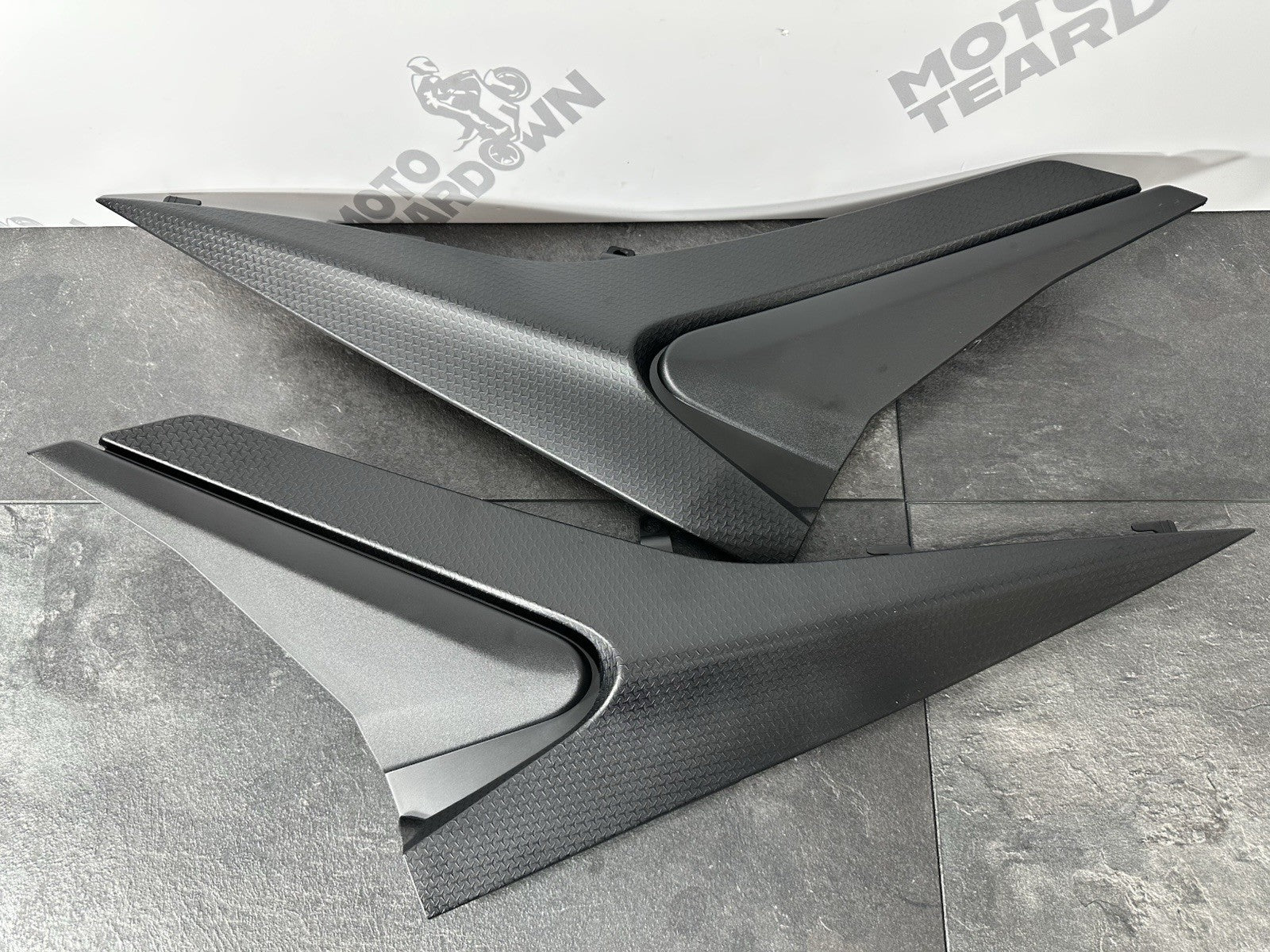 Aprilia RS660 2021 Side Fairings Tank Fairing Panel 6220 Miles 2022-2025 OEM