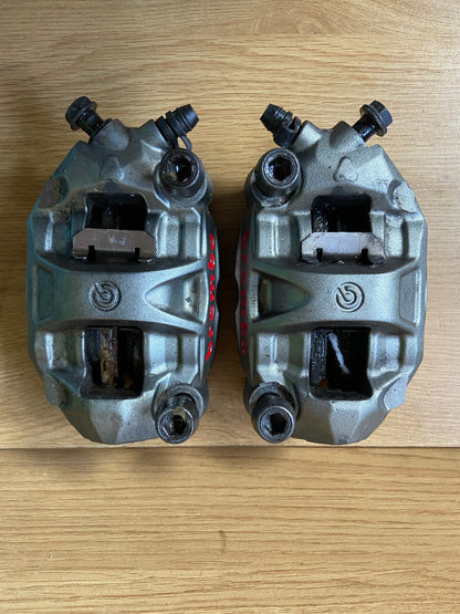 Triumph Street Triple 765 RS BREMBO FRONT BRAKE CALIPERS Brembo Monobloc M50 OEM