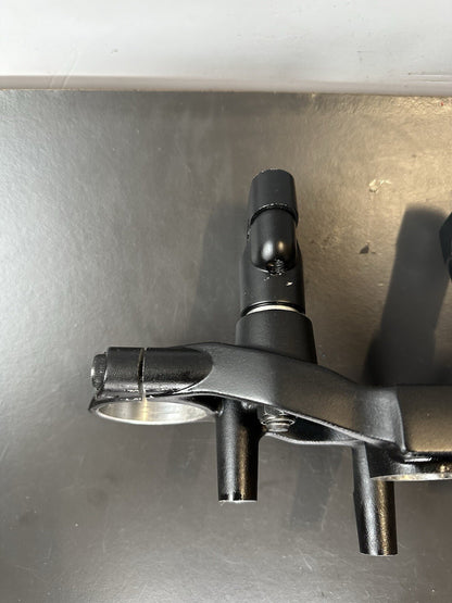 Yamaha MT03 top yoke & handlebar risers 2020 - Yamaha MT-03 Top Yoke Top Clamp