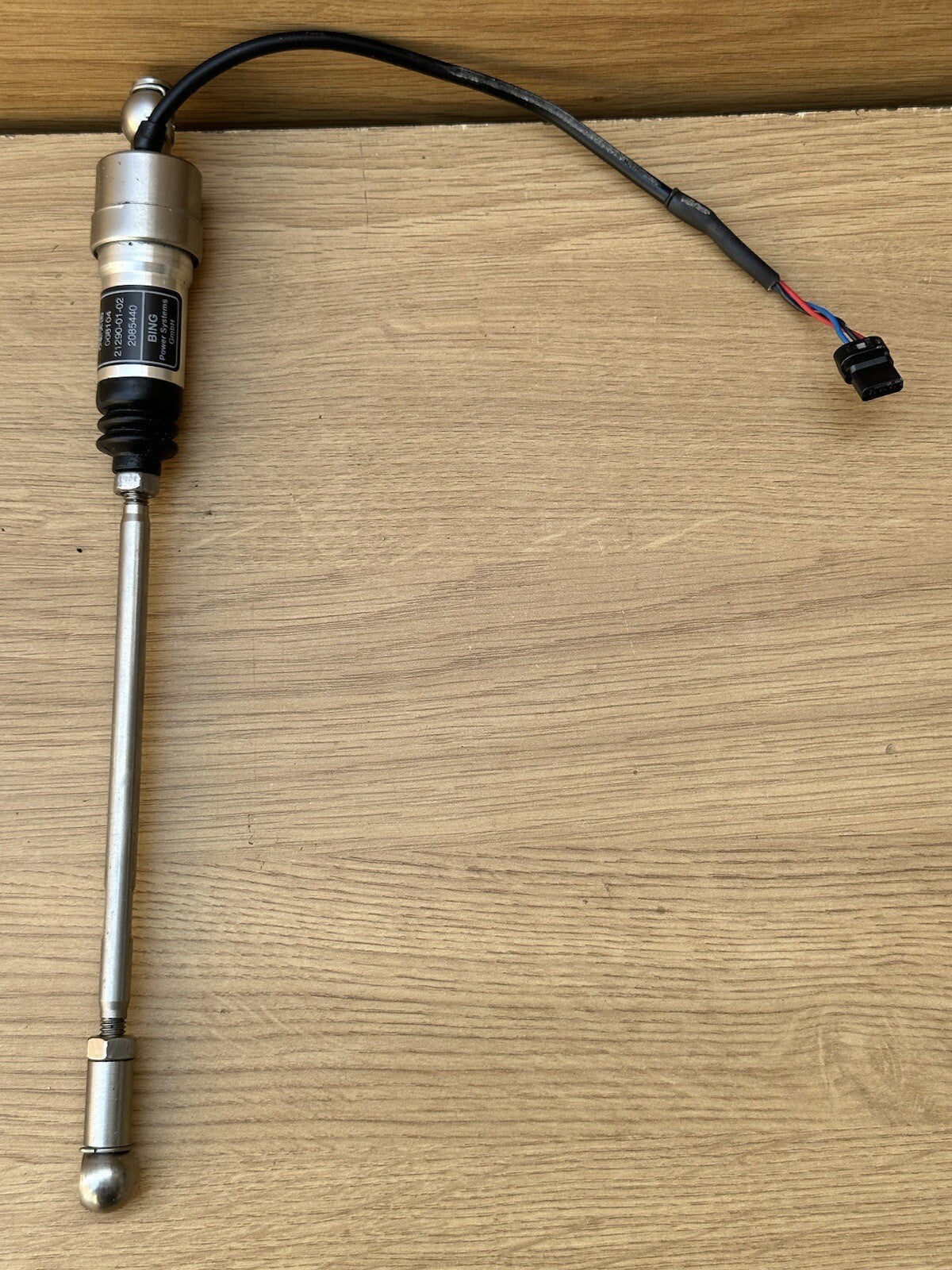 Triumph Speed Triple 1200 RR quickshifter 2022 OEM T2085540 1200RR Quickshifter