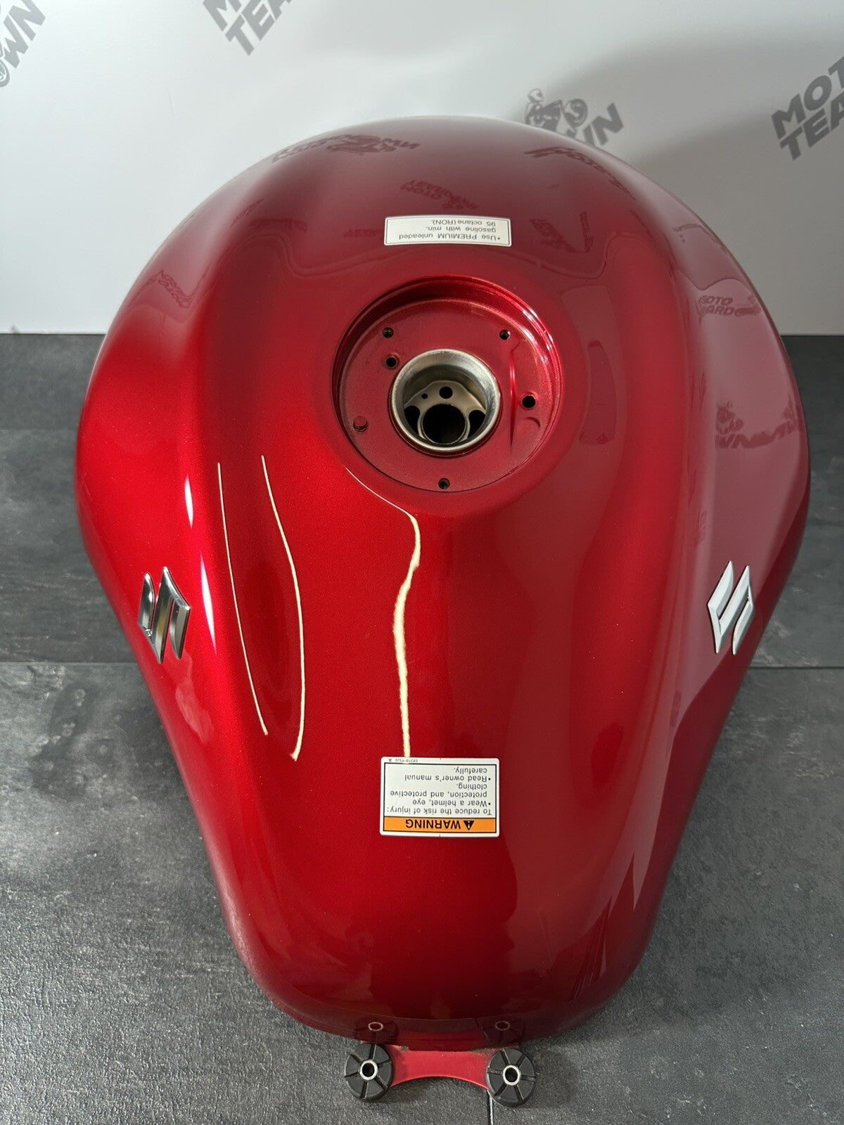 Suzuki GSXR 1300 2016 HAYABUSA Fuel Tank Petrol Tank 18408 Miles OEM *UK ONLY*