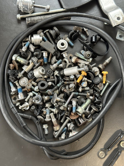 Suzuki GSXR 1000 2010 Nuts Bolts Fixings Job Lot 2009-2016 Only 33,787 Miles OEM