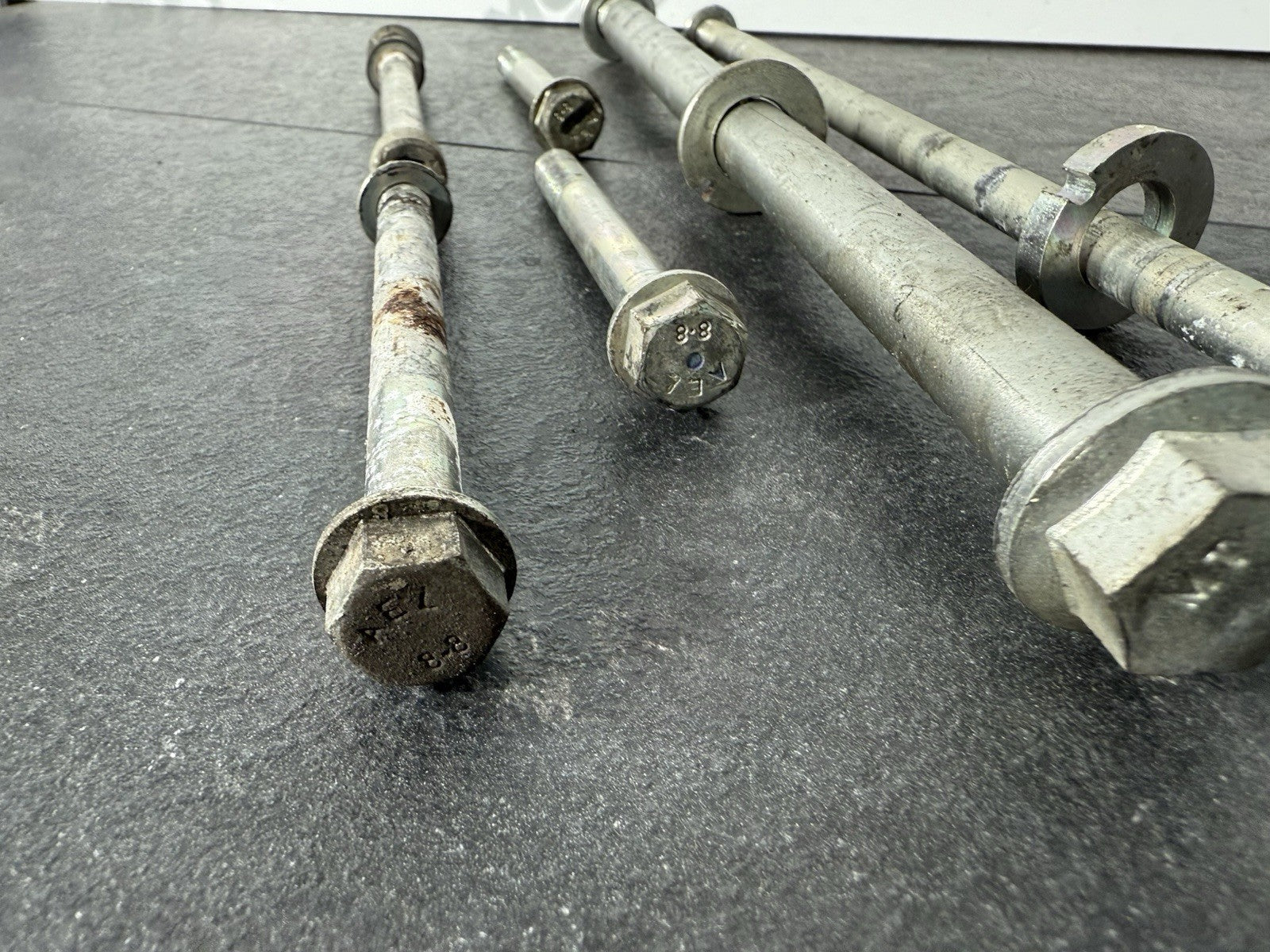 a0a9b34a-71a7-4792-a0f7-3b8c0ae6309b