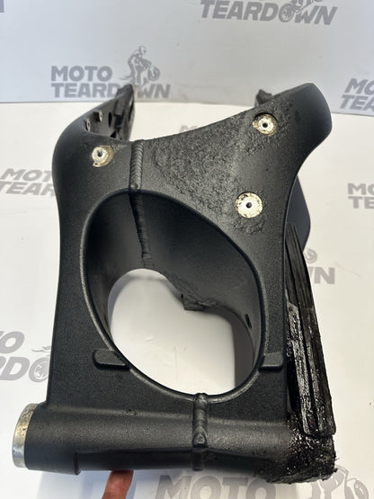 TRIUMPH STREET TRIPLE 675R SWINGING ARM SWING ARM 2011 675R Swing Arm OEM