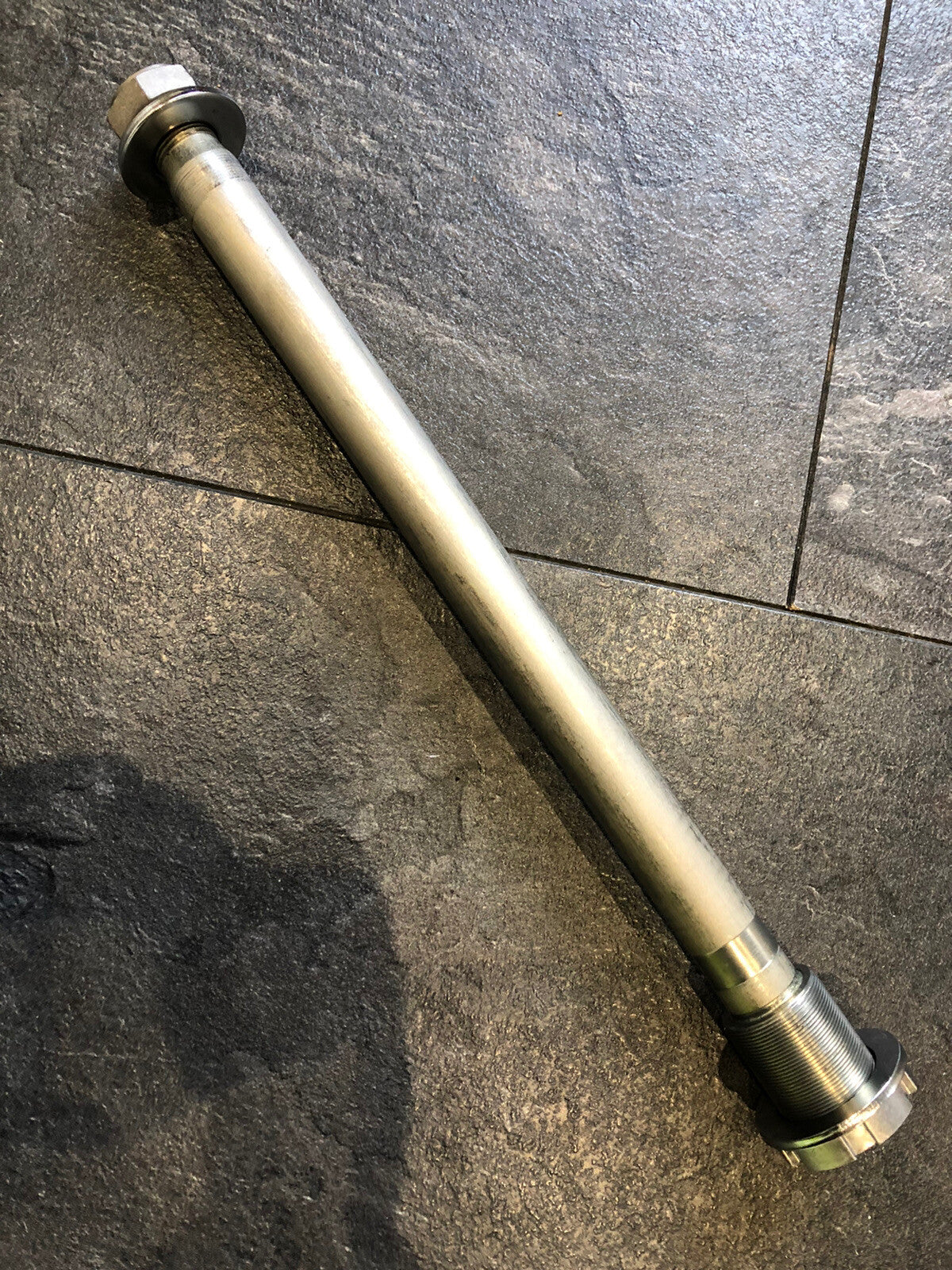 Yamaha MT10 SP 2018 Swingarm Frame Spindle & Bolt Only 5800 Miles OEM