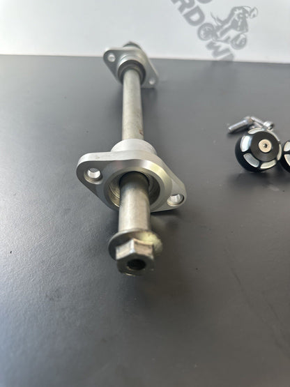 Triumph Street Triple 765 RS Swingarm Spindle Swing Arm Spindle 8126m 2017-2019