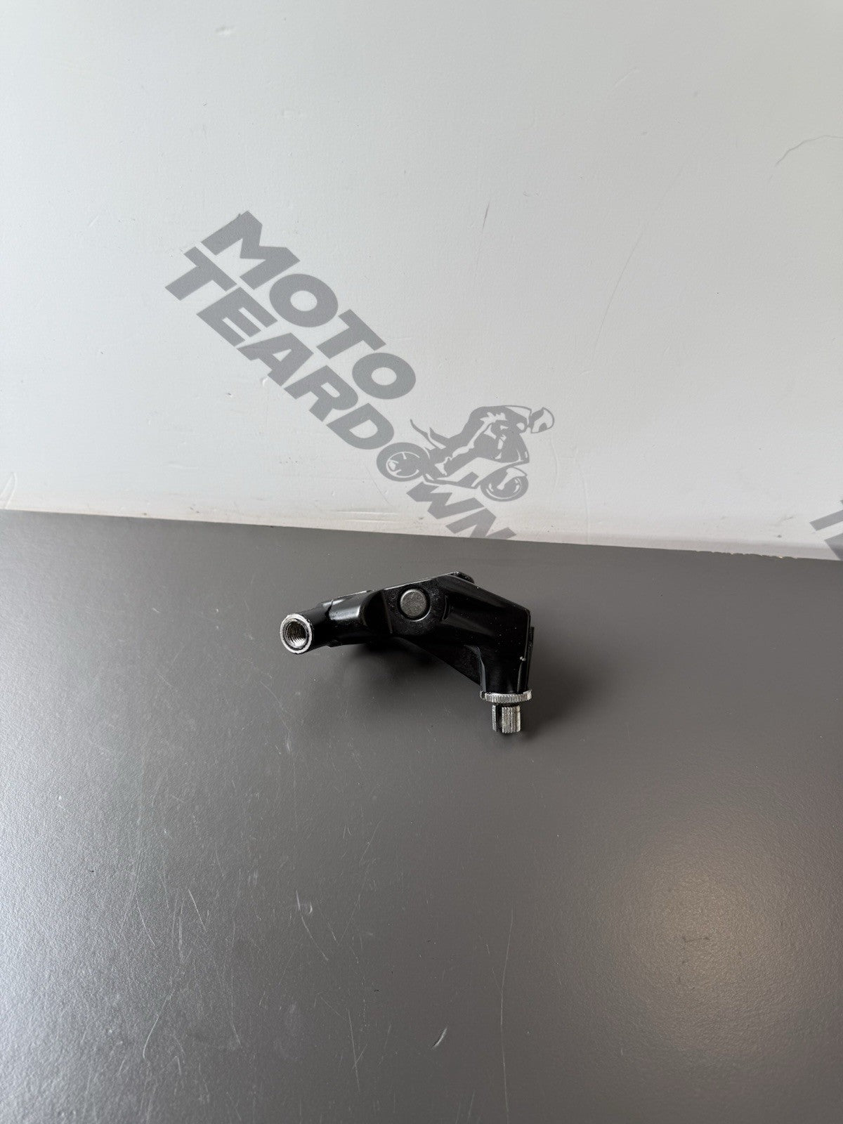 TRIUMPH TRIDENT 660 CLUTCH PERCH CLUTCH BRACKET  YEAR 2021-2024 OEM