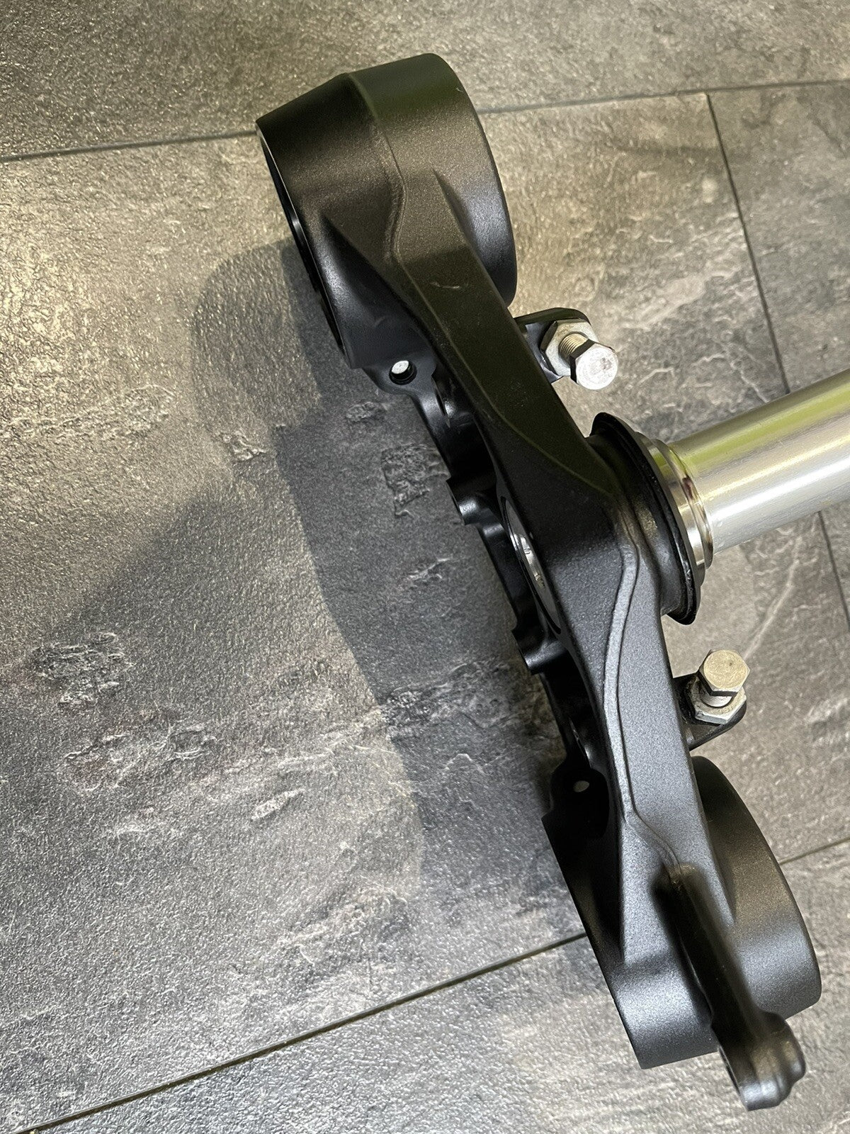KTM Superduke R 1290 2020-2022 Bottom Yoke Triple Clamp DAMAGED Only 7179 Miles