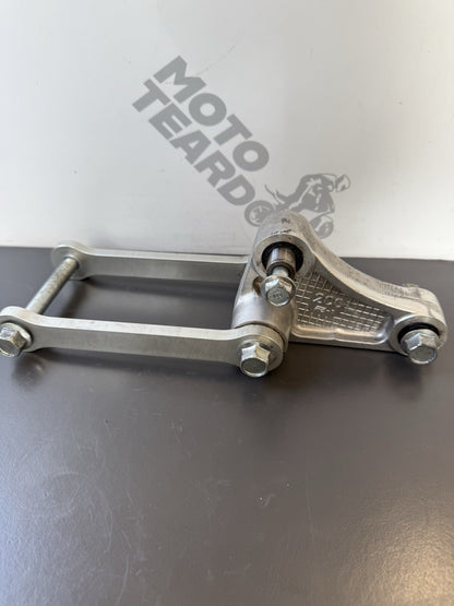 302aae3b-31f7-48a2-b868-aad0583fcd6a