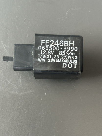 Honda CBR 1000 RR Fireblade indicator flasher relay 2004 - 2005 RR4 RR5 FE246BH