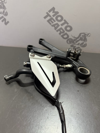 b2b3af2e-bb03-4c34-9a85-2caec460ec96