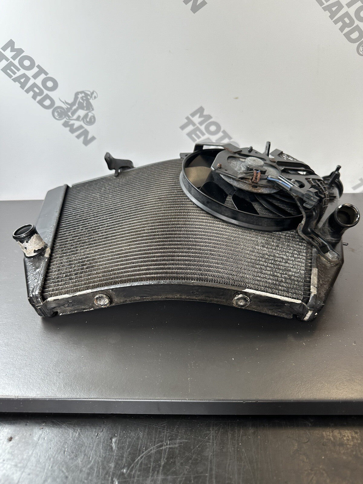 Suzuki GSXR 1000 Radiator Coolant Rad 2009-2016 Only 33,787 Miles OEM Radiator