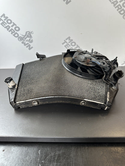 Suzuki GSXR 1000 Radiator Coolant Rad 2009-2016 Only 33,787 Miles OEM Radiator