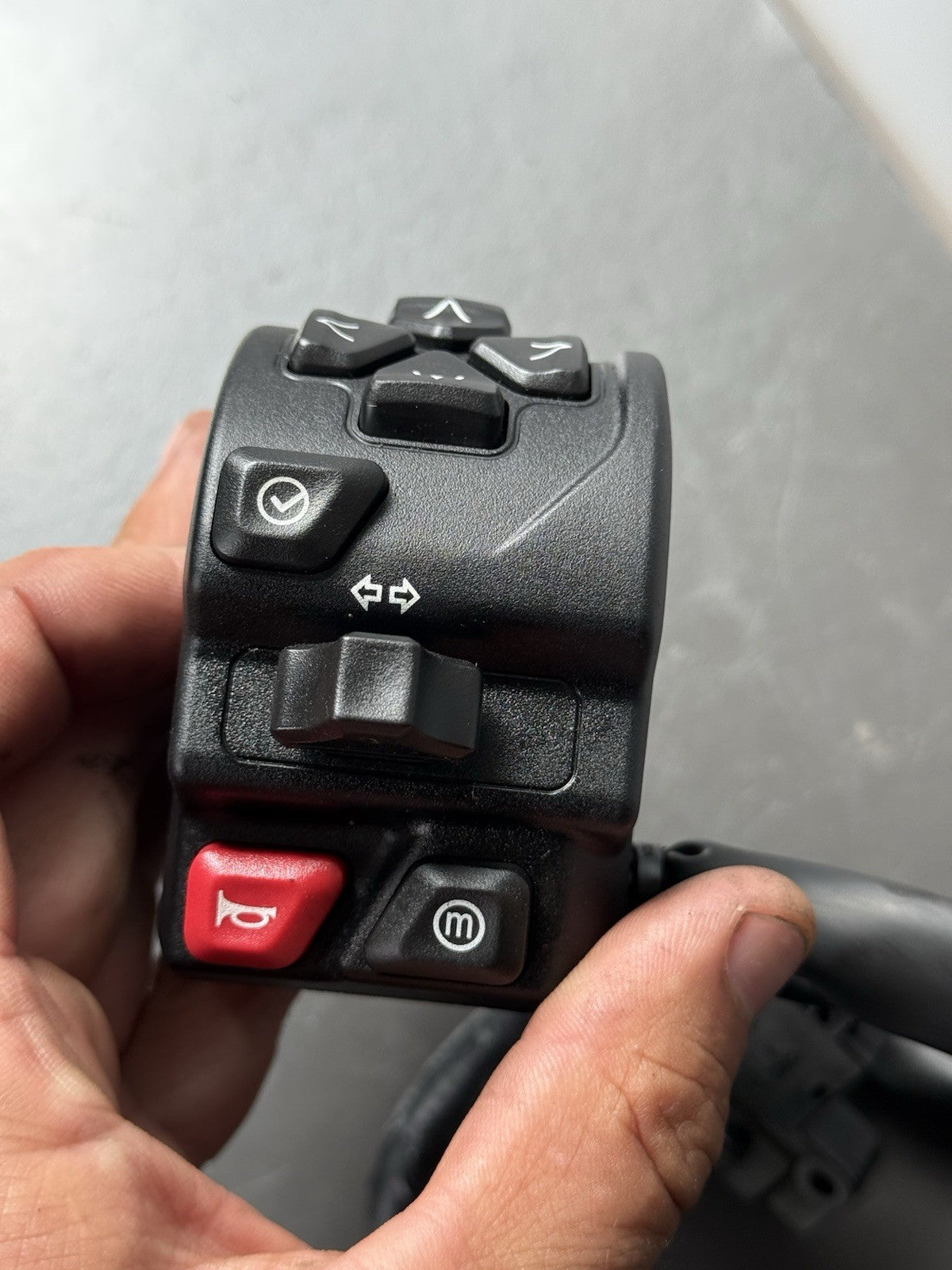 Triumph Trident 660 Left Switchgear Controls Assy Left Switch 2021-2024 OEM