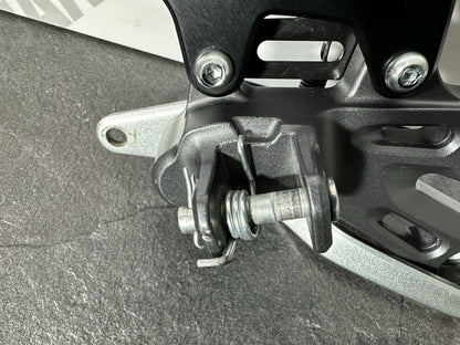 Yamaha R7 690 2024 Right Footrest Hanger Rearset Brake Lever 1784m 2022 2023