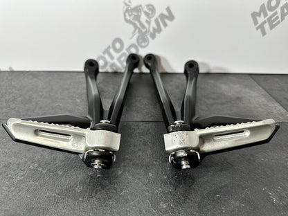 Triumph Street Triple 765 RS 2022 Pillion Footrests Footpegs 2751 Mile 2020 2021