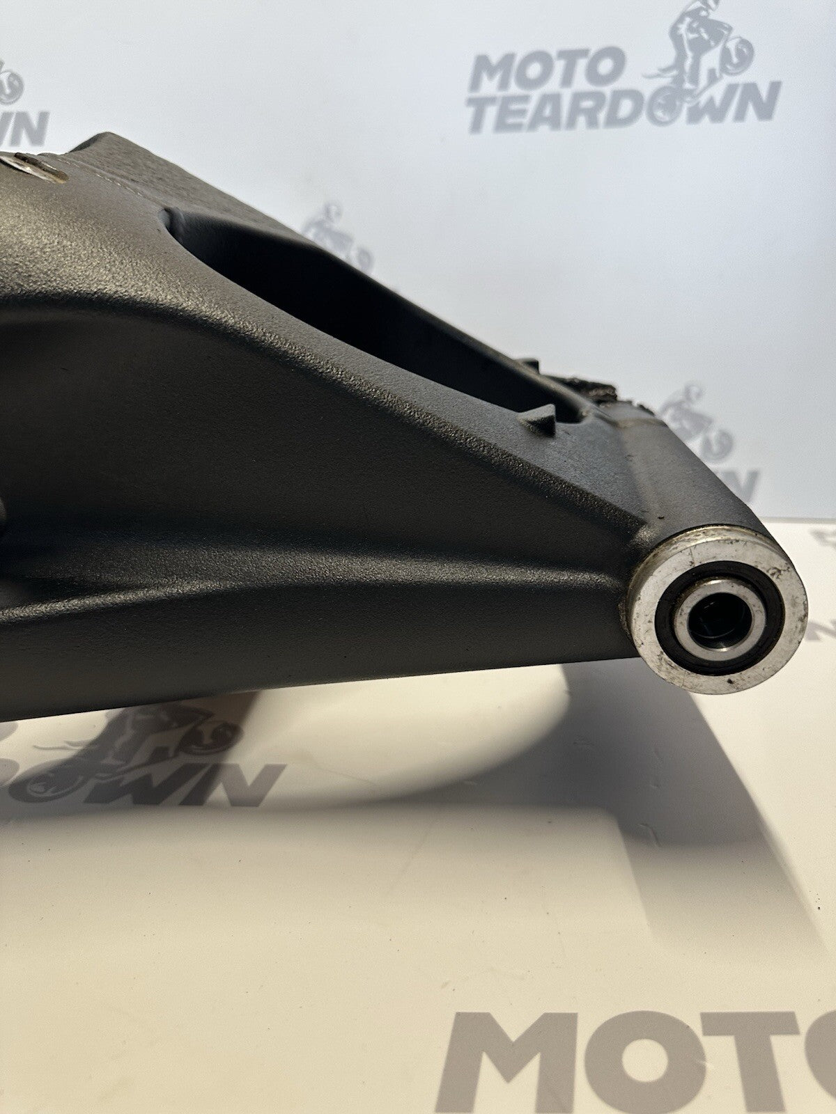 TRIUMPH STREET TRIPLE 675R SWINGING ARM SWING ARM 2011 675R Swing Arm OEM