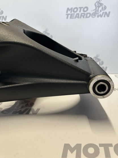 TRIUMPH STREET TRIPLE 675R SWINGING ARM SWING ARM 2011 675R Swing Arm OEM