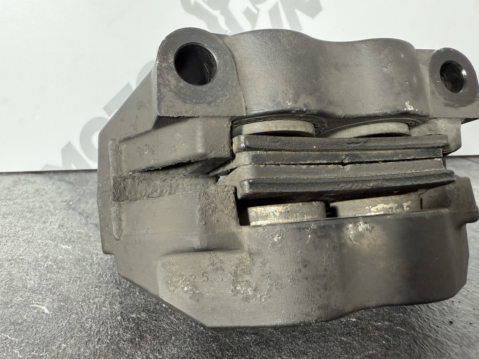 Yamaha YZF R125 R 125 2014 Front Brake Caliper & Pads 26983 Miles 2008-2018