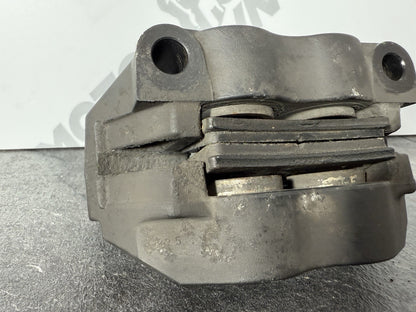 Yamaha YZF R125 R 125 2014 Front Brake Caliper & Pads 26983 Miles 2008-2018